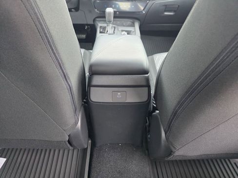 New 2026 Nissan Sentra SV image 7