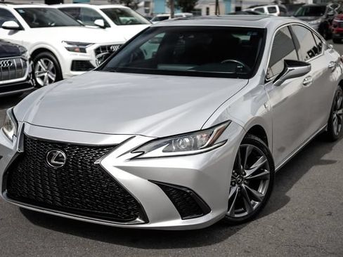 Used 2019 Lexus ES 350 F Sport w/ Accessory Package 2 FWD image 5
