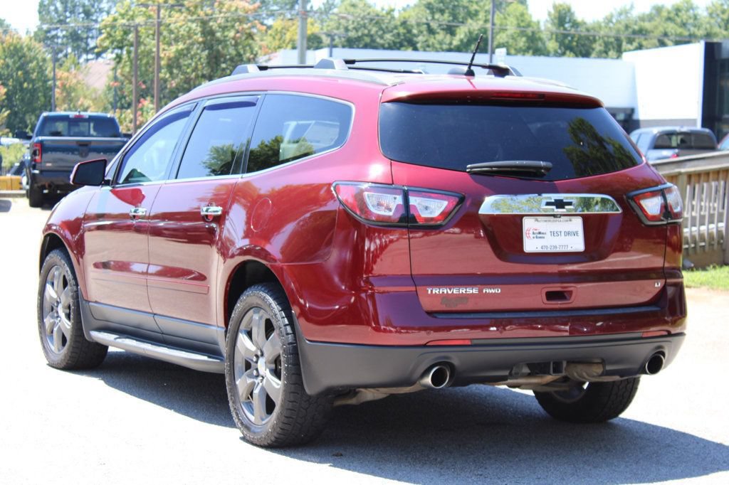 Used 2017 Chevrolet Traverse LT AWD/4WD image 6