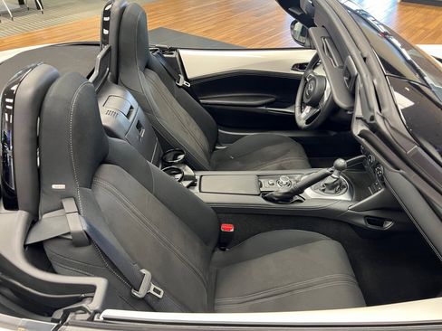 New 2025 MAZDA MX-5 Miata Club image 29