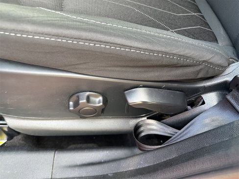 Used 2021 Ford EcoSport SE image 17