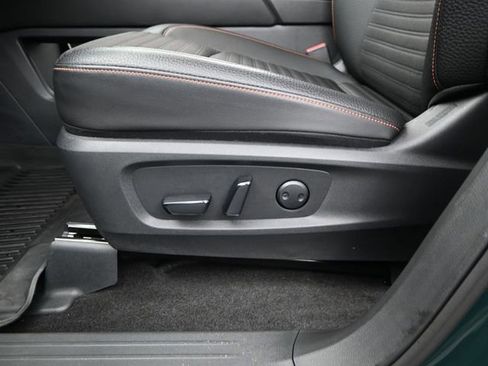 Used 2025 Nissan Pathfinder Rock Creek image 11