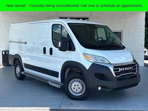 Used 2025 RAM ProMaster 2500 w/ U-Haul Equipment Group FWD image 1