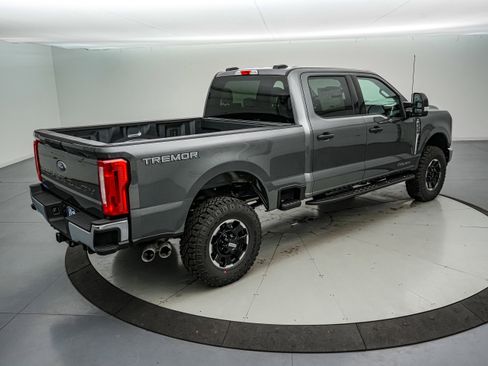 New 2026 Ford F250 XLT w/ Tremor Off-Road Package image 4