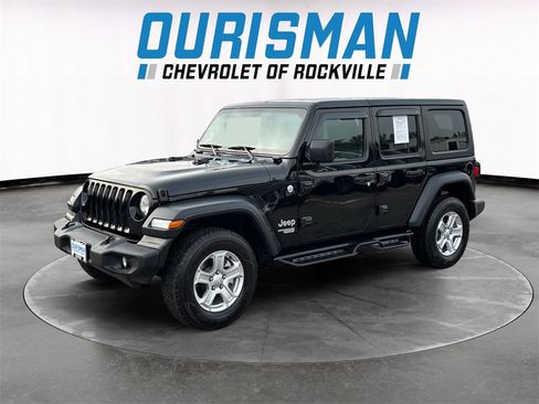 Used 2019 Jeep Wrangler Unlimited Sport S image 2