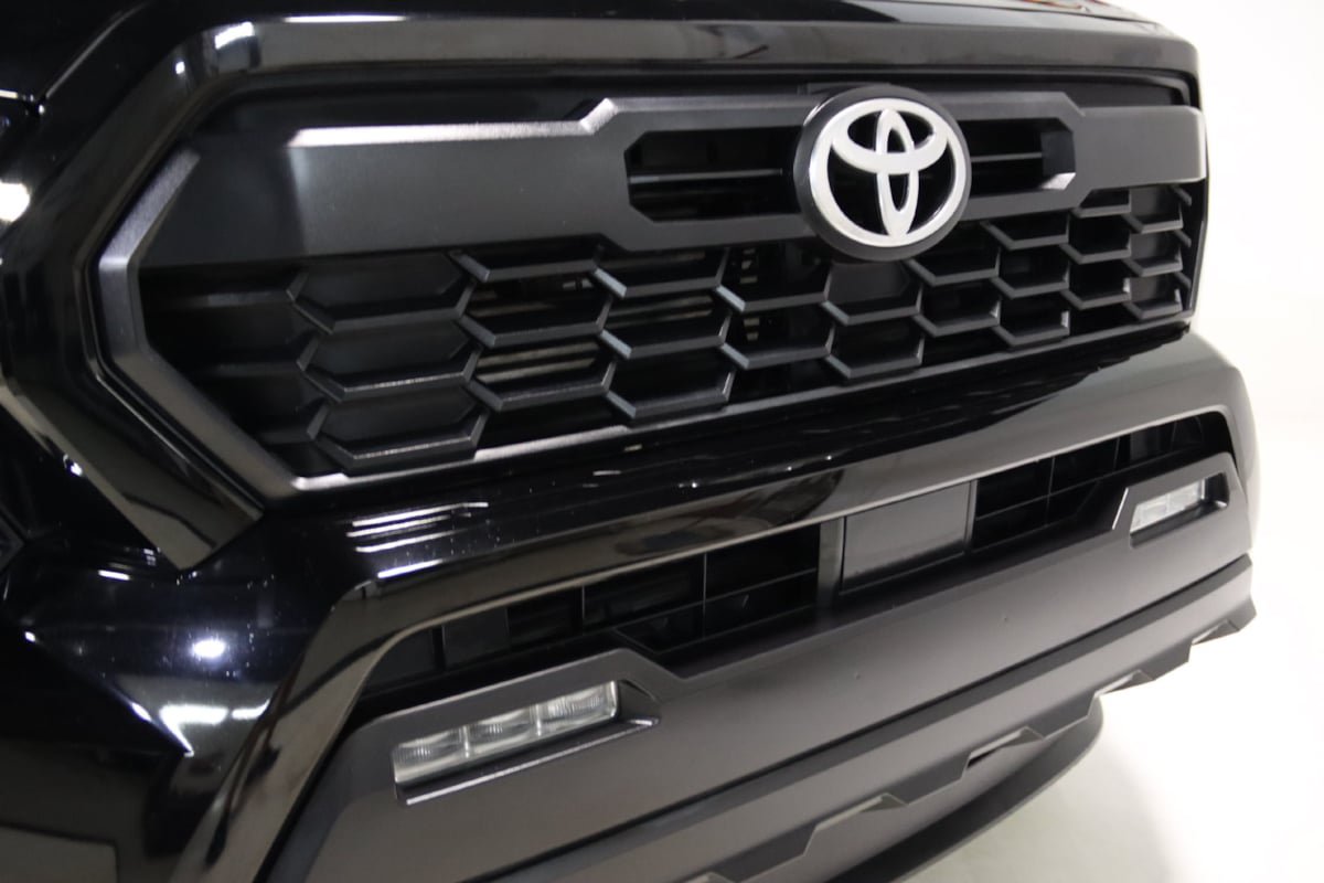 Used 2024 Toyota Tacoma TRD Sport AWD/4WD image 20