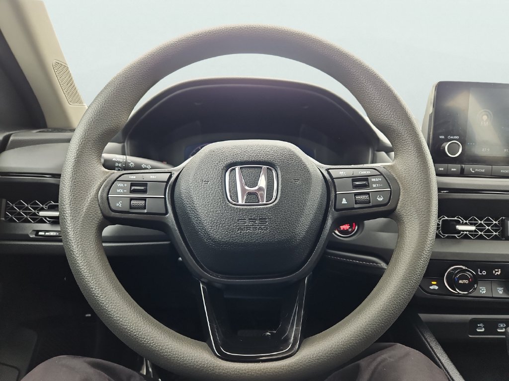 Certified 2023 Honda Accord EX image 28