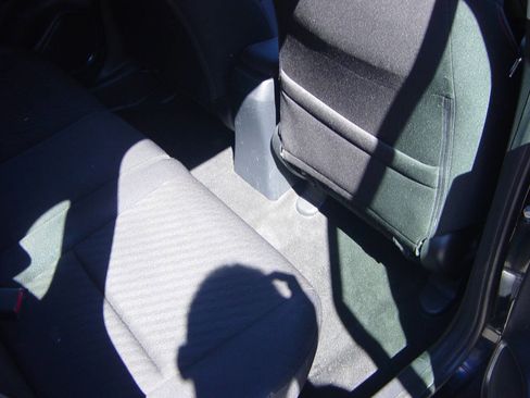 Used 2018 Honda Fit Sport image 12