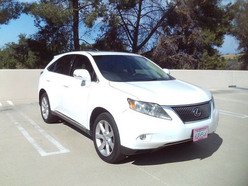 Used 2011 Lexus RX 350 2WD w/ Premium Pkg image 2