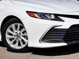 Used 2023 Toyota Camry LE image 4