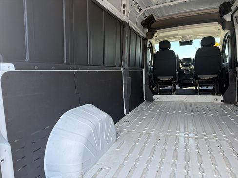 Used 2026 RAM ProMaster 2500 w/ Convenience Group FWD image 25