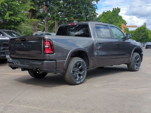 New 2026 RAM 1500 4x4 Crew Cab image 7
