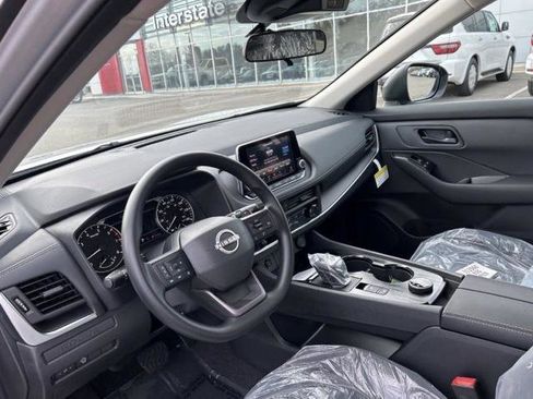 Certified 2025 Nissan Rogue S AWD/4WD image 12