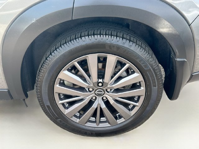 Used 2023 Nissan Pathfinder SL w/ SL Premium Package AWD/4WD image 39