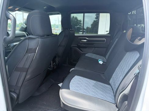 Used 2022 RAM 1500 Big Horn AWD/4WD image 6