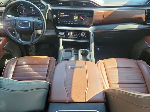 Used 2024 GMC Sierra 2500 Denali Ultimate w/ Max Trailering Package AWD/4WD image 18