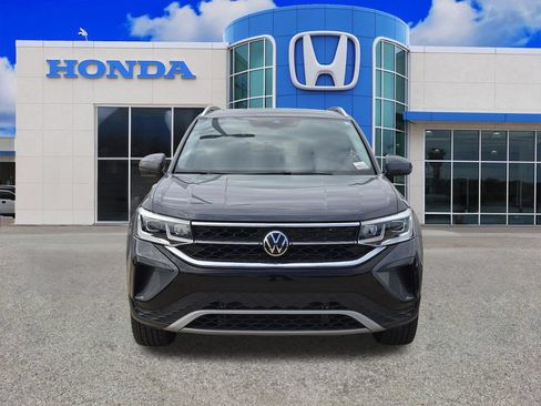 Used 2024 Volkswagen Taos SEL AWD/4WD image 4