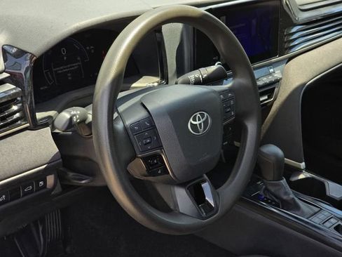 Used 2025 Toyota Camry LE FWD image 36