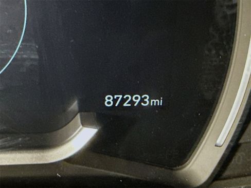 Used 2020 Hyundai Santa Fe SEL image 4