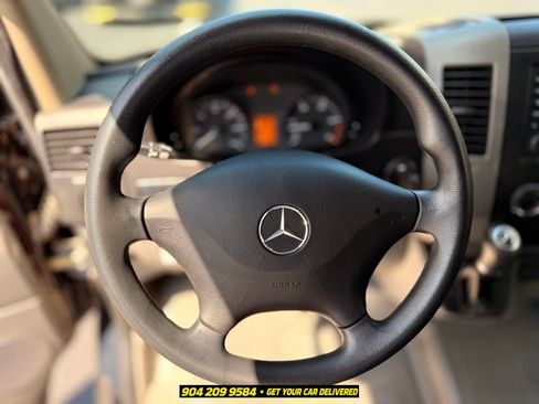 Used 2015 Mercedes-Benz Sprinter 3500 image 15