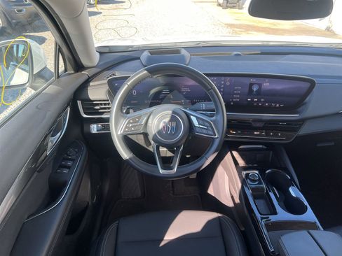 Used 2024 Buick Envision Preferred image 11