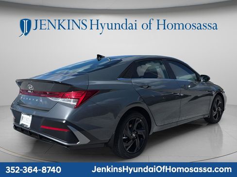New 2026 Hyundai Elantra SEL Sport Premium FWD image 2