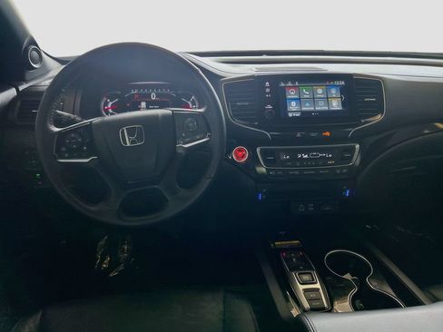 Used 2024 Honda Passport Black Edition image 24