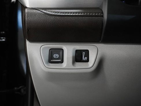 Used 2023 GMC Acadia SLT AWD/4WD image 19
