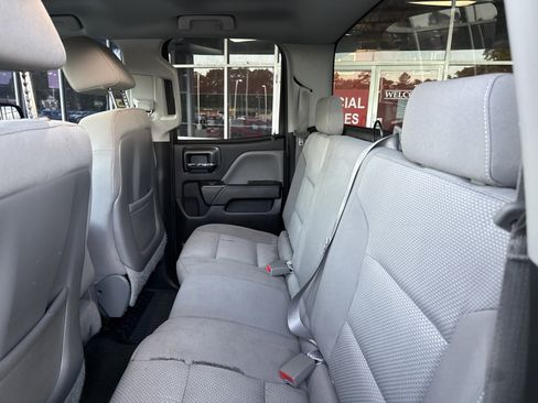 Used 2015 Chevrolet Silverado 1500 W/T RWD image 27