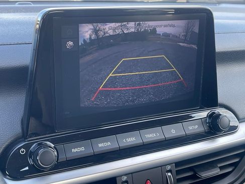 Used 2022 Kia Forte LXS image 24