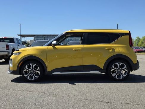 Used 2020 Kia Soul X-Line image 2