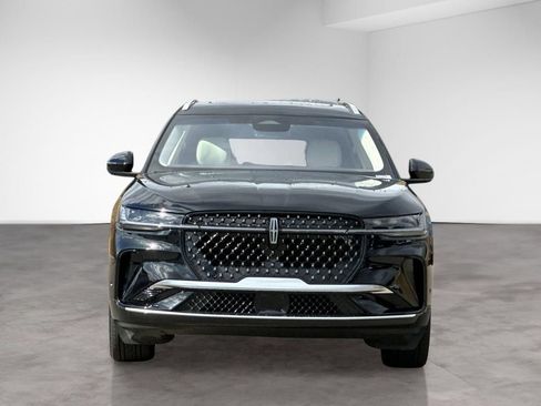 Used 2024 Lincoln Nautilus Black Label AWD/4WD image 9
