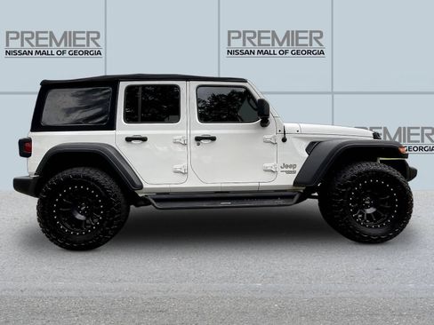 Used 2018 Jeep Wrangler Unlimited Sport S AWD/4WD image 8