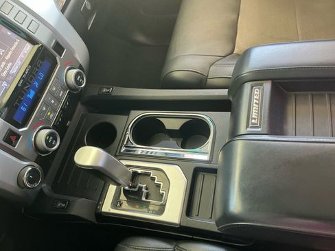 Used 2015 Toyota Tundra Limited w/ Limited Premium Package AWD/4WD image 15