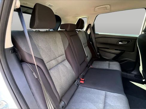 Used 2025 Nissan Rogue SV FWD image 20
