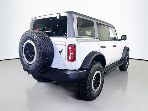 New 2026 Ford Bronco Outer Banks w/ Sasquatch Package AWD/4WD image 7