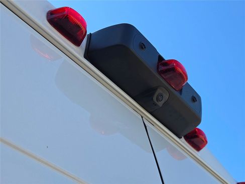 Used 2025 RAM ProMaster 2500 w/ Convenience Group image 21