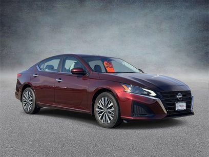 Used 2023 Nissan Altima 2.5 SV