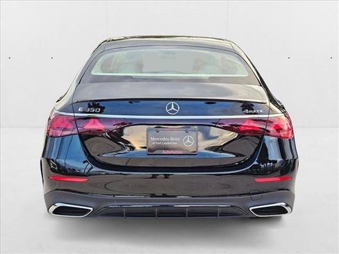 New 2026 Mercedes-Benz E 350 4MATIC Sedan image 8