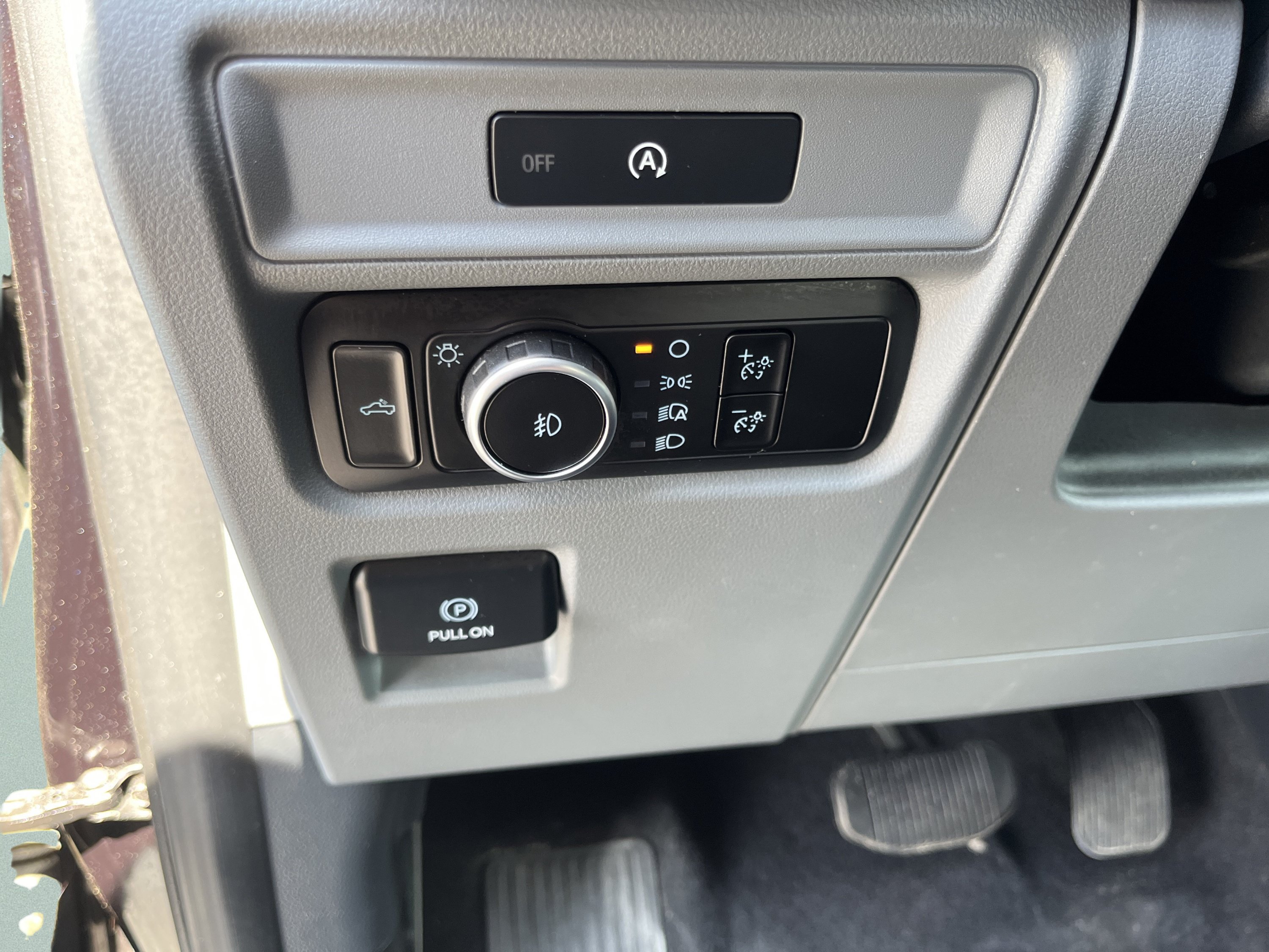 Used 2025 Ford F150 XLT w/ Equipment Group 301A Standard AWD/4WD image 15