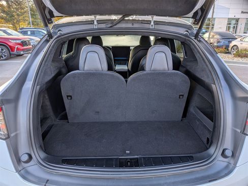 Used 2022 Tesla Model X Plaid image 32