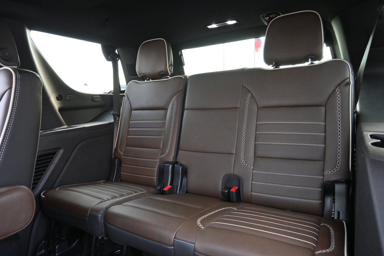 Certified 2025 GMC Yukon Denali Ultimate AWD/4WD image 21