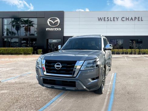 Used 2024 Nissan Armada Platinum w/ Captain's Chairs Package RWD image 1