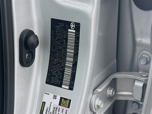 Used 2024 Toyota Corolla LE FWD image 12