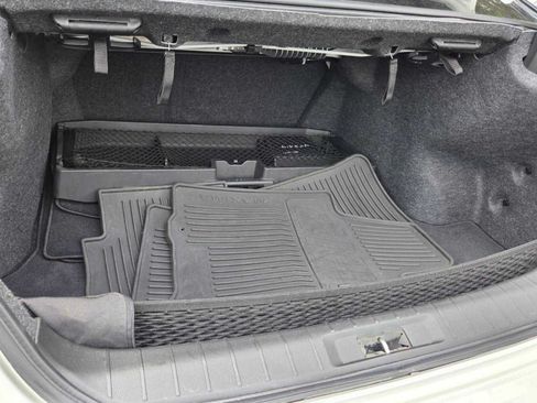 Used 2023 Nissan Maxima SR w/ Sport Mat Group FWD image 15