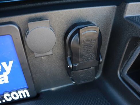 Used 2024 Ford F150 XLT w/ Mobile Office Package image 31