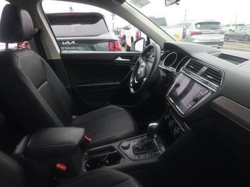 Used 2021 Volkswagen Tiguan SEL image 6