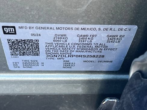 Used 2024 Chevrolet Equinox EV LT FWD image 53