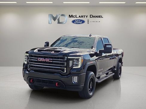 Used 2022 GMC Sierra 2500 AT4 w/ Gooseneck/5TH Wheel Package AWD/4WD image 2