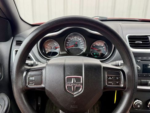Used 2014 Dodge Avenger SE FWD image 18